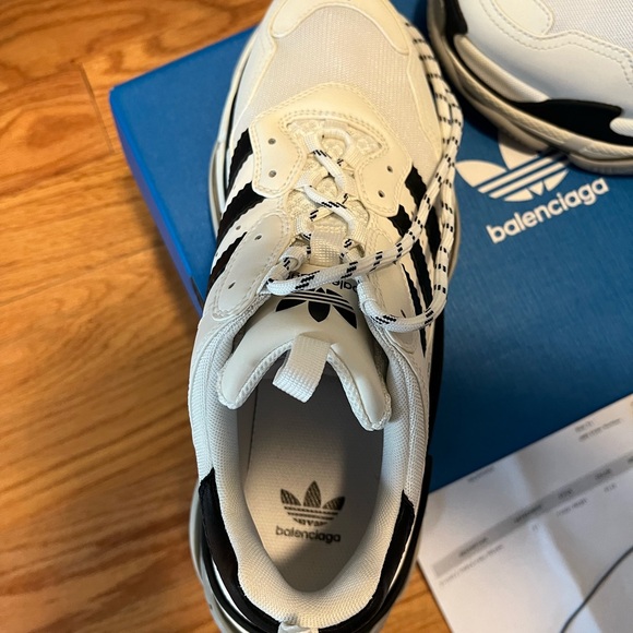 BALENCIAGA adidas collaboration sneaker - Picture 8 of 9